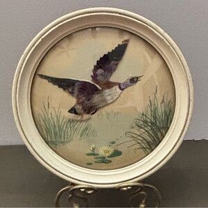 RARE-Vintage Real Feathers Bird Art in Round Oval Frame